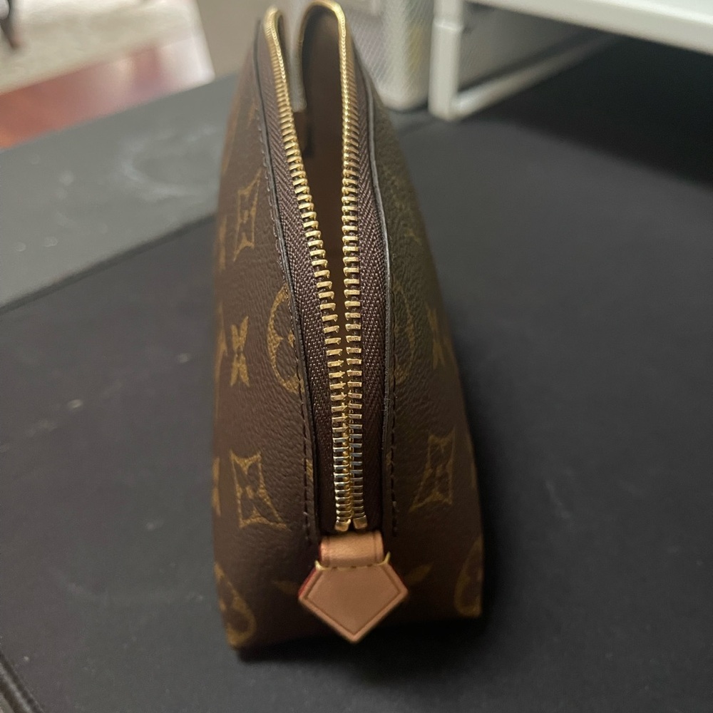 Louis Vuitton Brown Monogram Pouch - Picture 2 of 7
